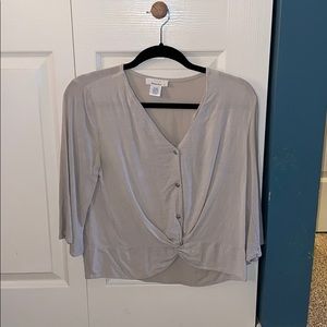 Quarter sleeve shirt
